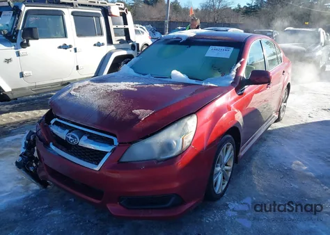 2013 Subaru Legacy 2.5I Premium z USA, uszkodzony, nr VIN 4S3BMBC64D3010429